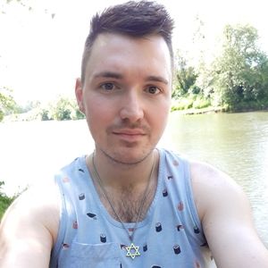 Meet your Posher, Victor